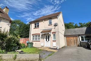 Front/Garage- click for photo gallery